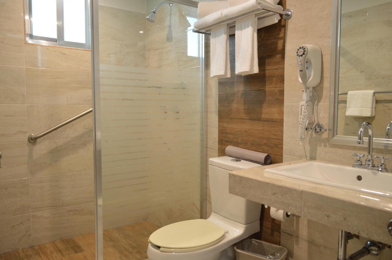 Hotel Villa Magna Poza Rica Kültér fotó